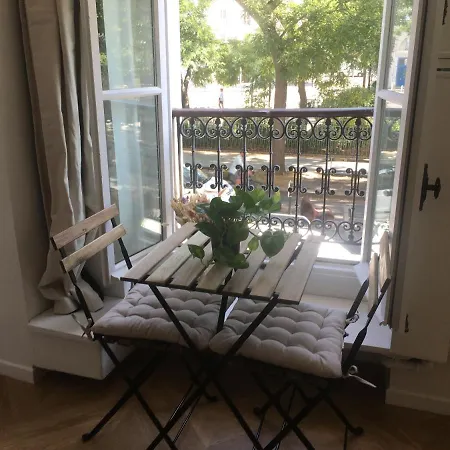 Apartamento Aux Charmes Parisien